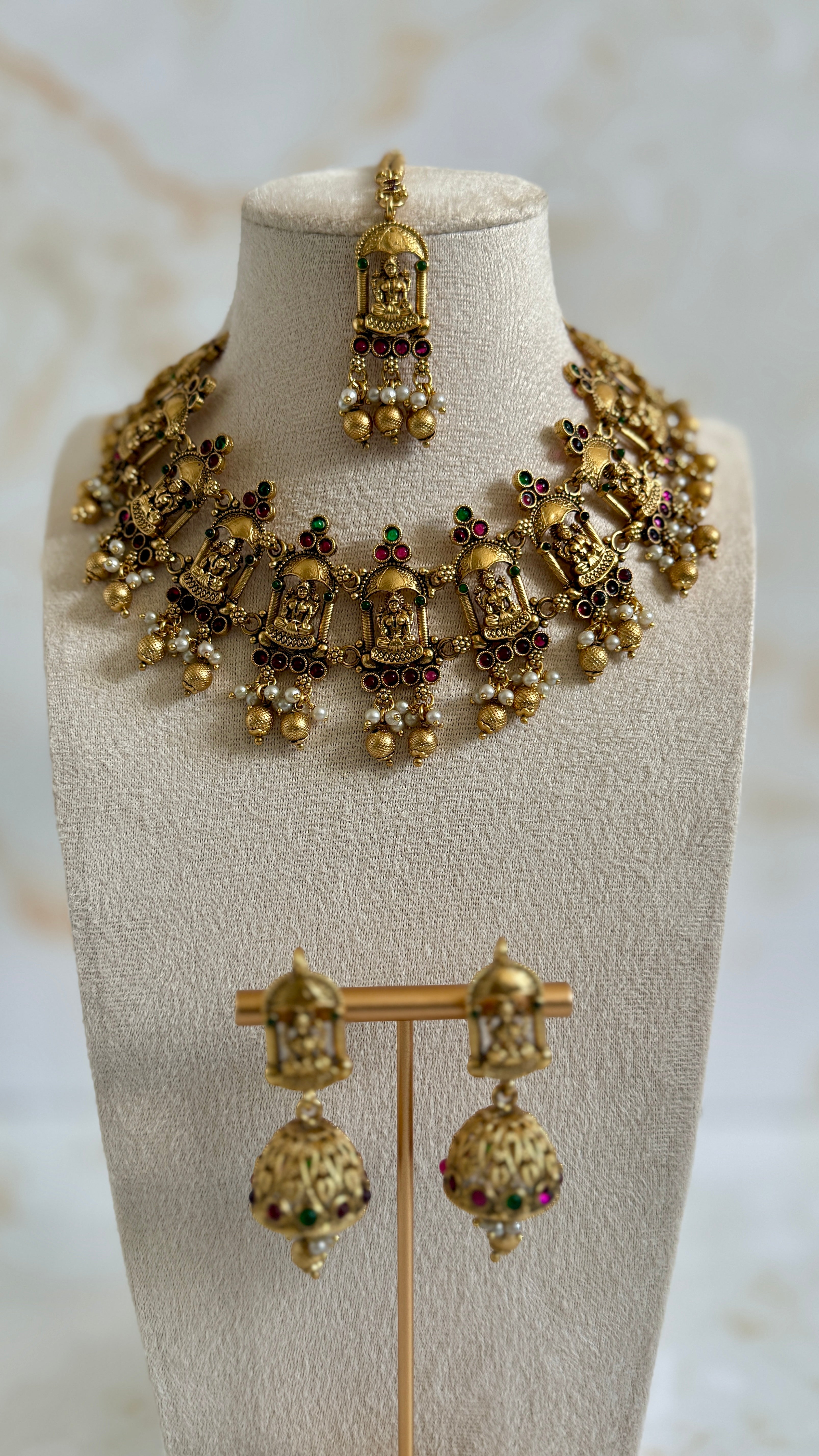 Temple Necklace Set